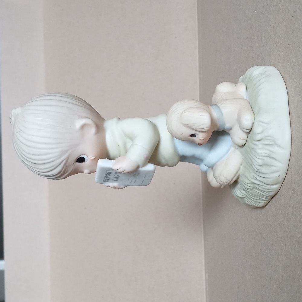 Precious Moments figurine - Picture 3 of 5